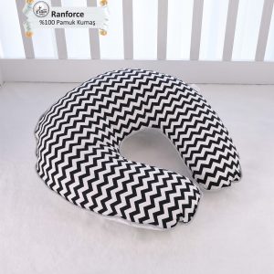 Umay Baby Breastfeeding/Nursing Pillow - Black Zig Zag